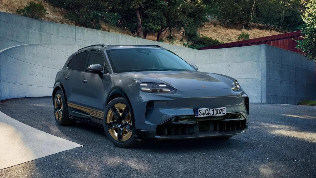 Porsche Introduces $7,000 Wireless Charging Pad for the New Cayenne Electric