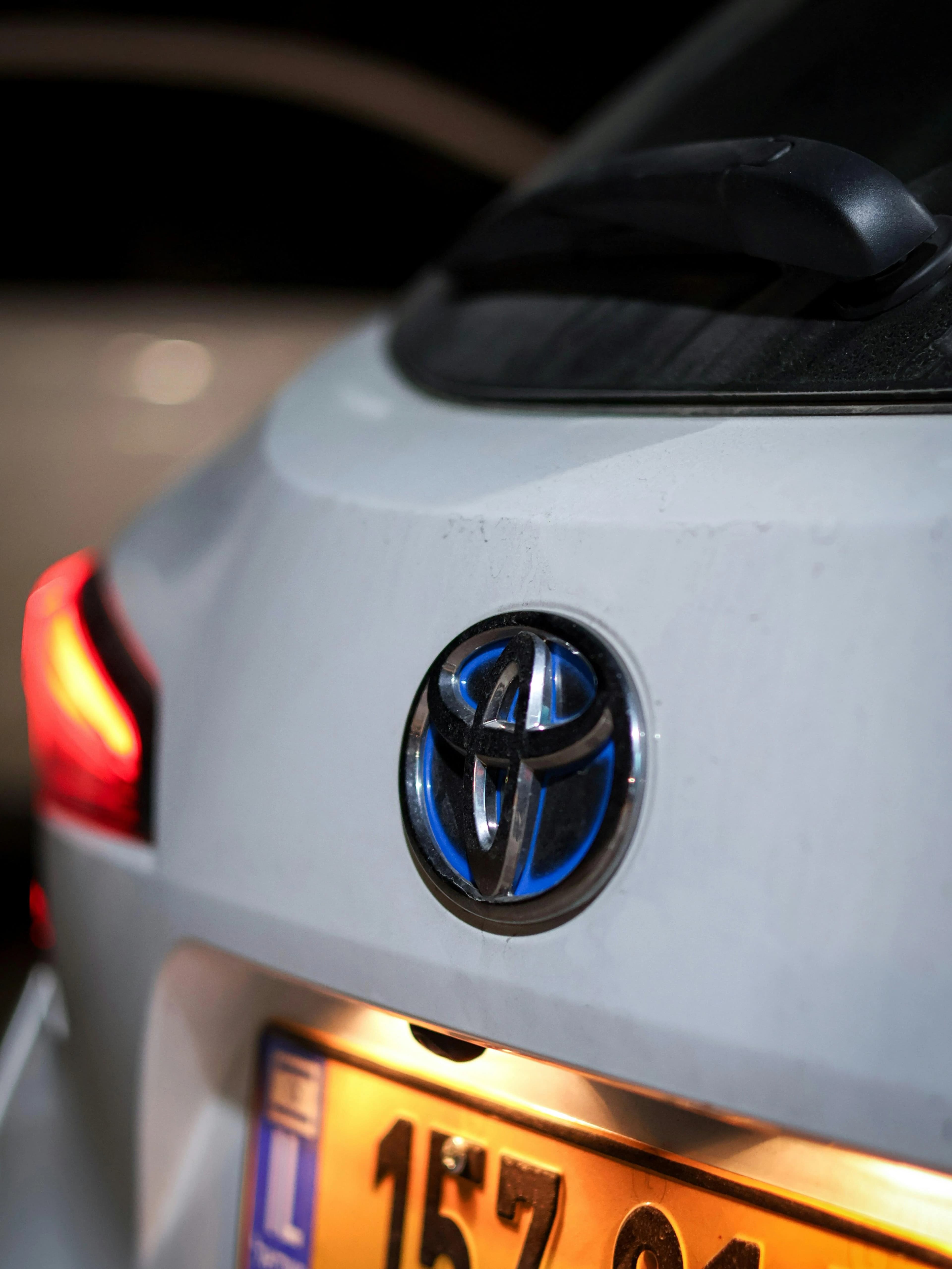 Toyota Tries To Make Hydrogen Not Suck