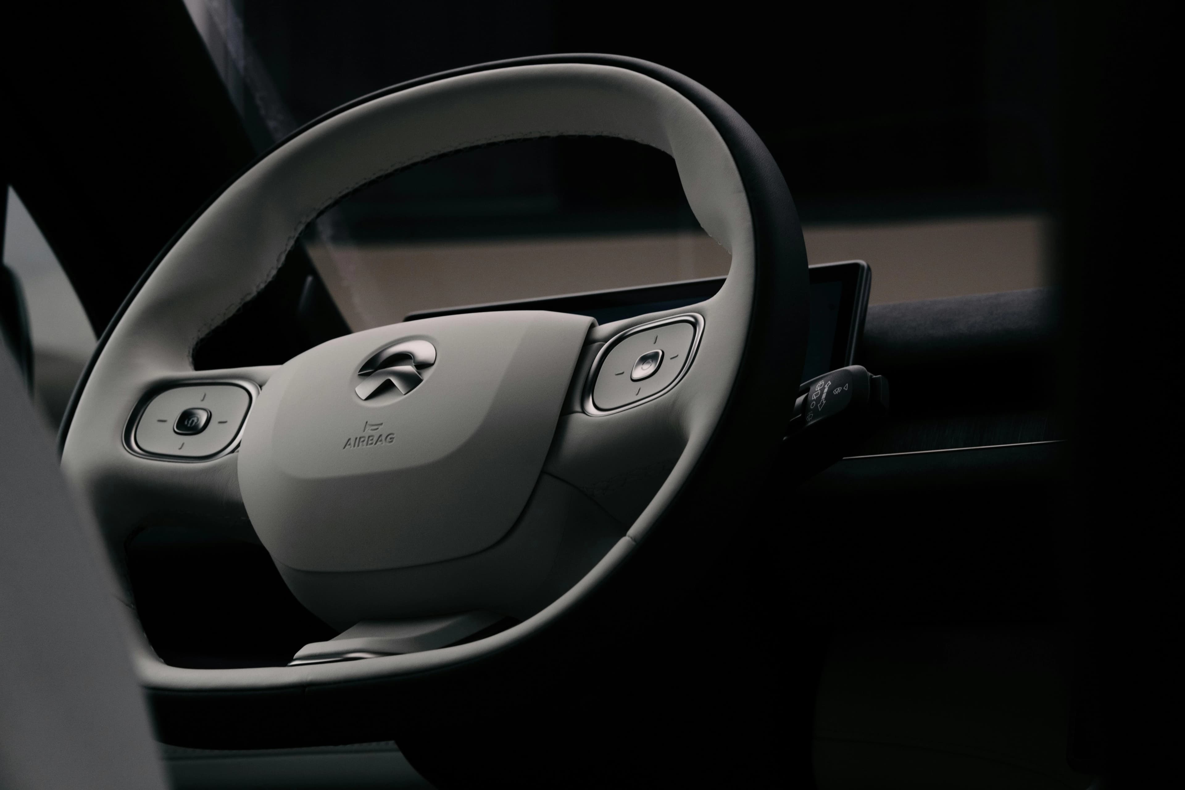 Nio's Firefly Heads for RHD Markets to Dodge Tariff Crossfire