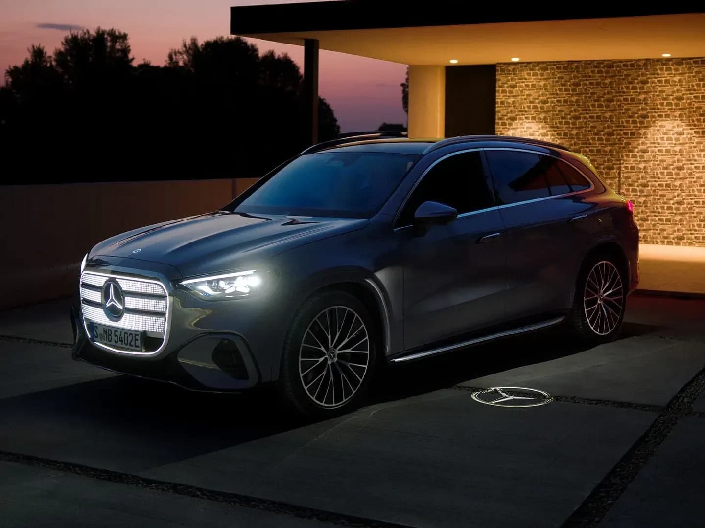 Mercedes-Benz at CES: The "Vegan" Hyperscreen and the Pivot to AI You Can Drive