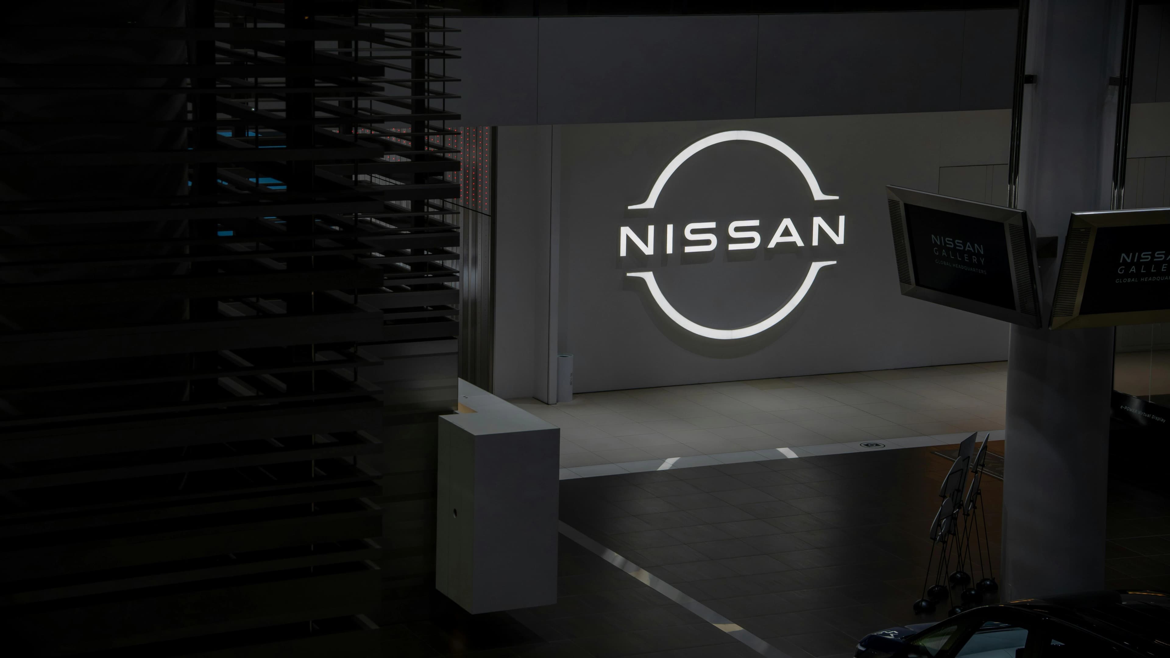 Nissan Is Handing Out Cash Like a Confused Lottery Winner